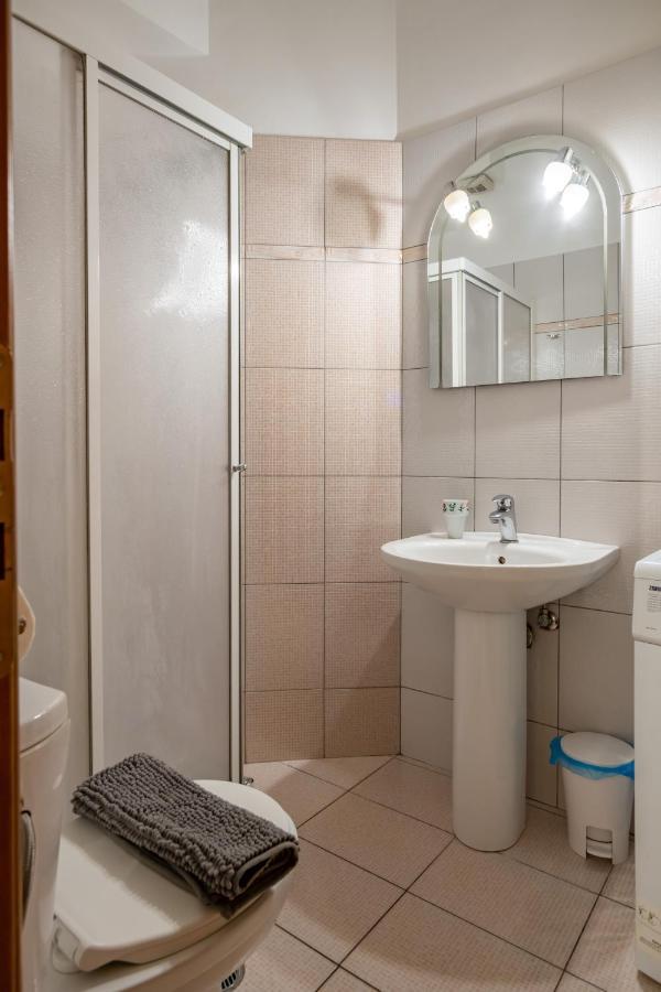 Flat In Excellent Location With Private Parking Lejlighed Athen Eksteriør billede